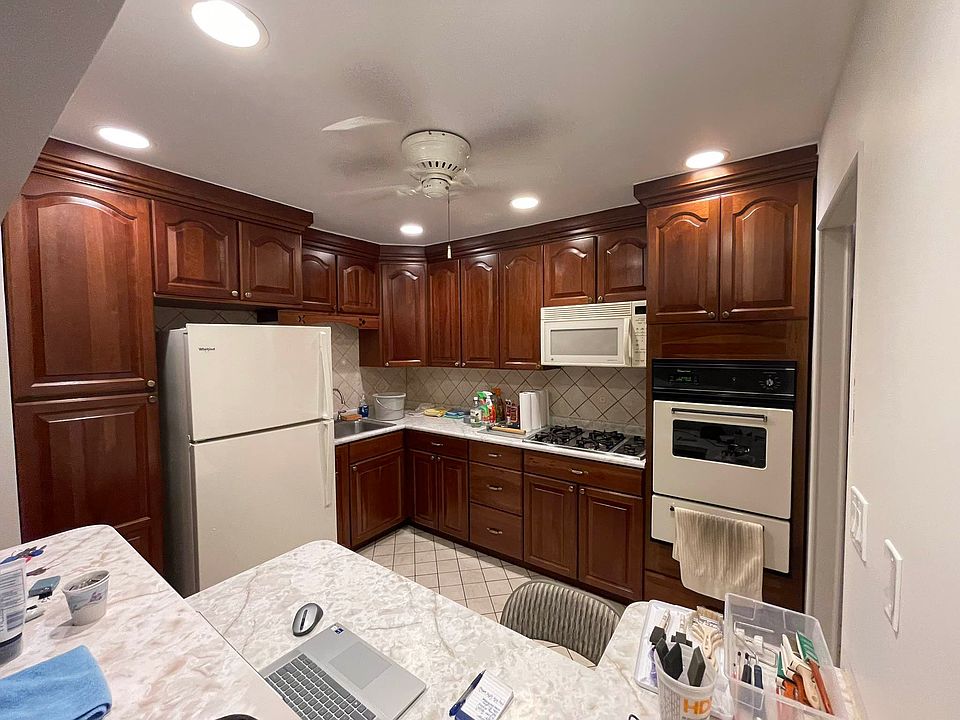 1st image of 22-34 Steinway St #2