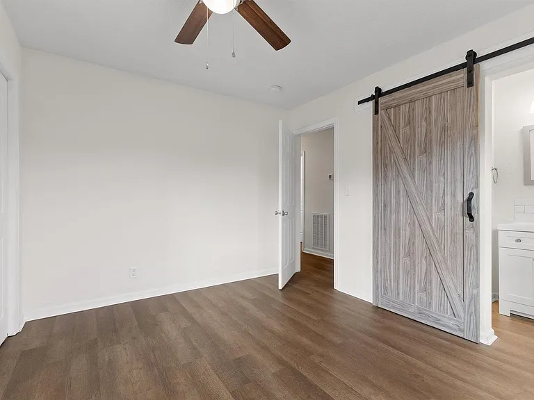 3919 Weldon Dr — Photo 24