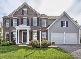 2170 Flintlock Dr, Hummelstown, PA 17036