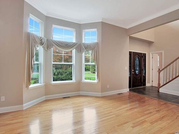 3rd image of 77C Robinson Ave
