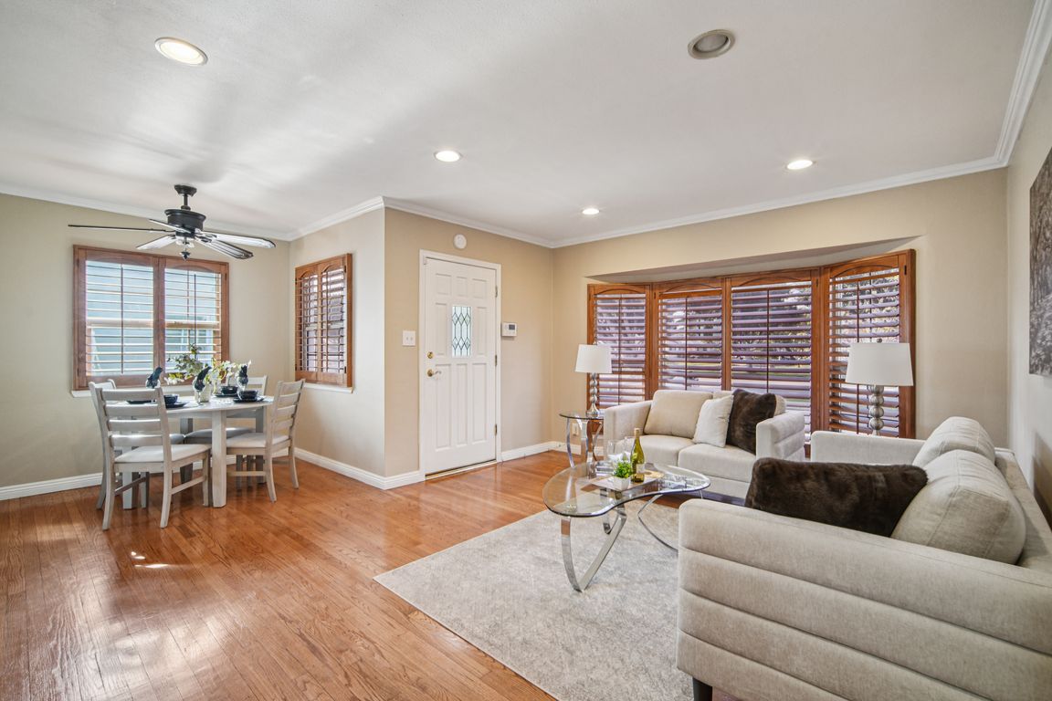 next background image