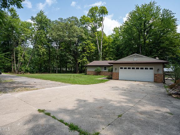 5th image of 10705 Maumee Western Rd