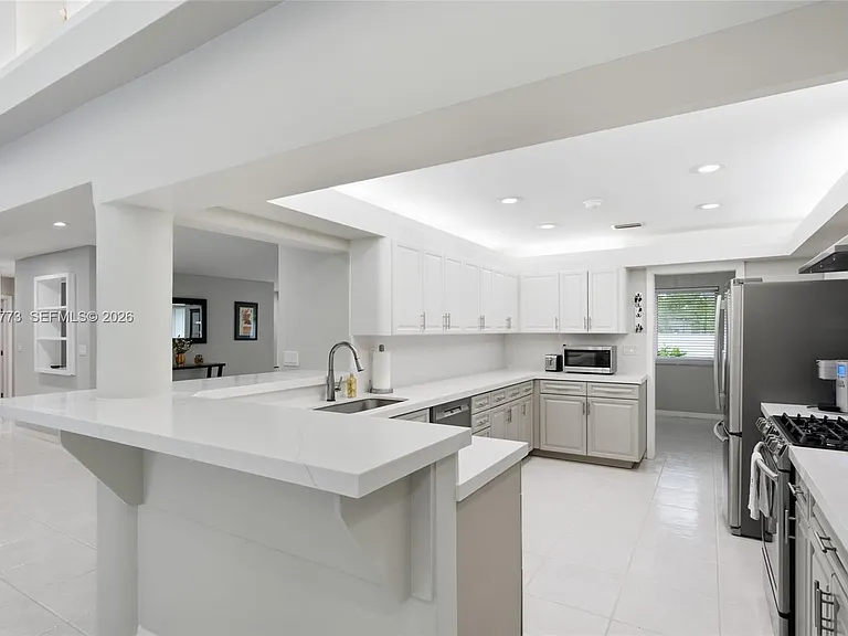 15845 SW 87th Ave — Photo 22