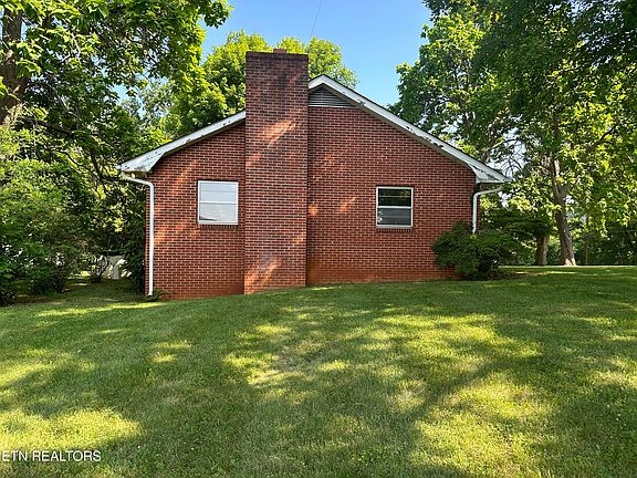 3rd image of 6809 Ottinger Dr