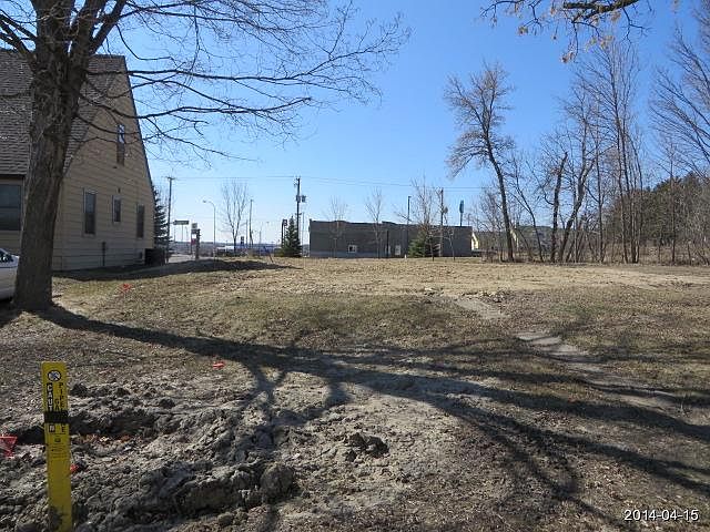 1st image of 820 Railroad Ave