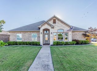 7513 Delta Dr, Rowlett, TX 75088