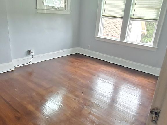 Bedroom #1