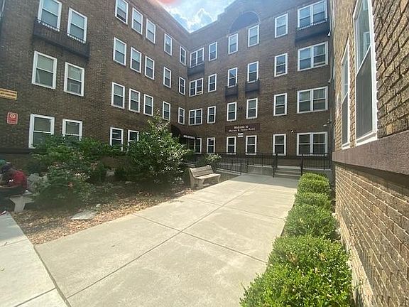 2nd image of 1300 Lindley Ave