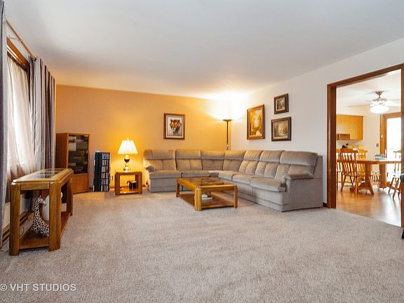 5th image of 23518 Copper Dr