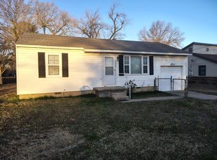 5680 N Lewis Ave, Tulsa, OK 74130