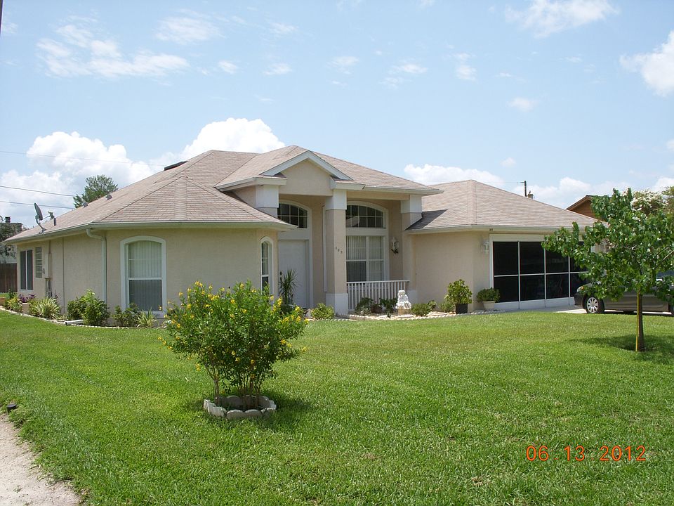 1st image of 909 Clayton Dr