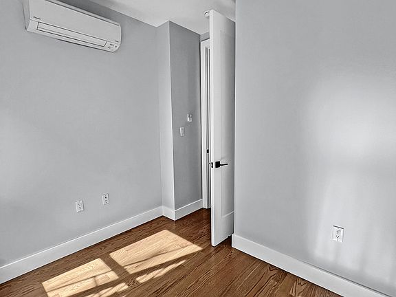 2nd image of 558 W 151st St #4S