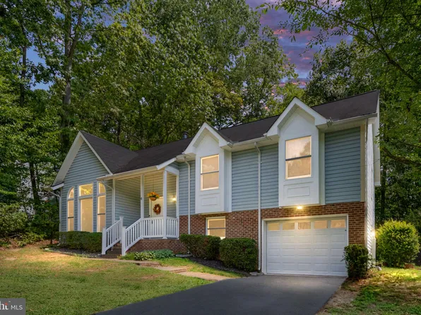 6 Creekway Ln, Fredericksburg, VA 22405