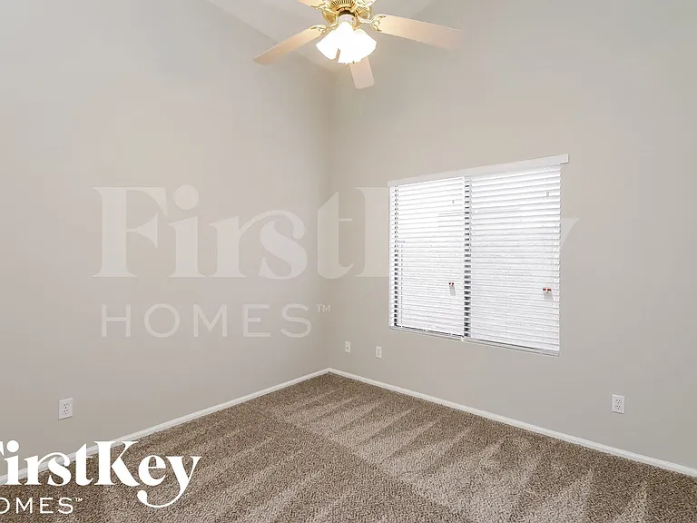 20442 N 38th Dr — Photo 12
