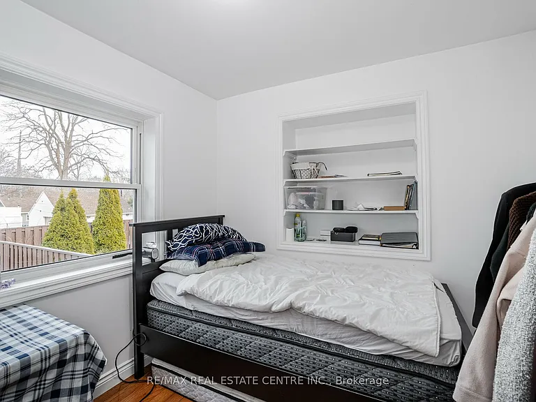 1904 Balsam Ave — Photo 21