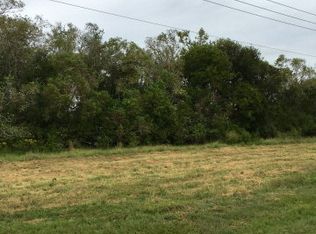 818 Chenango Dr, Angleton, TX 77515