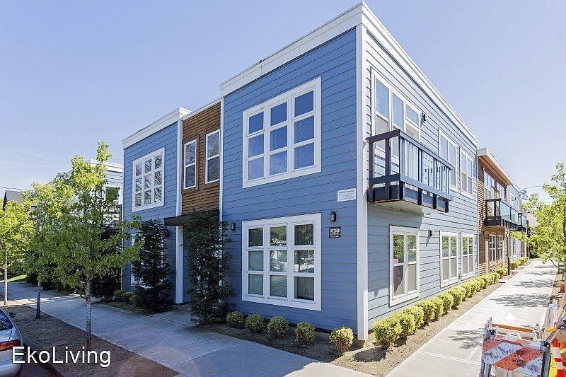 1st image of 1100 SE Sherman St APT 104