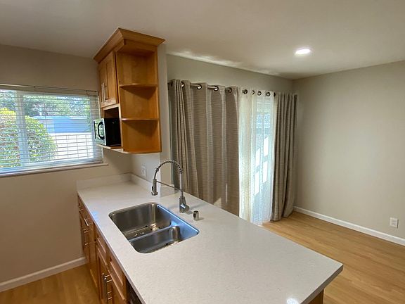 3rd image of 19460 Richwood Ct APT 4