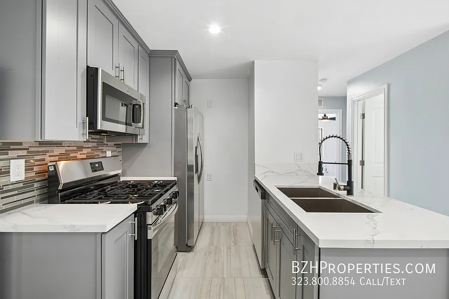 852 N Bunker Hill Ave — Photo 2