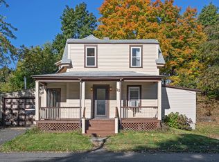 19 Brook St, Derry, NH 03038