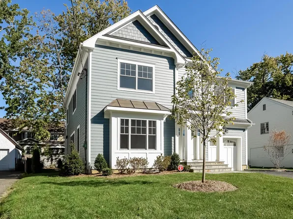49 Carthage Rd, Scarsdale, NY 10583