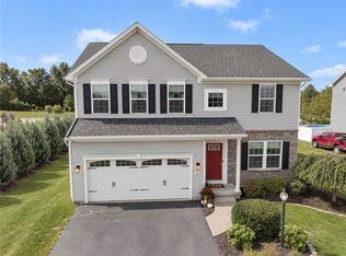 1834 Halesworth Ln, Ontario, NY 14519