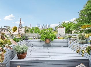 1719 Christian St, Philadelphia, PA 19146