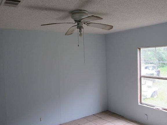4th image of 32325 Marchmont Cir