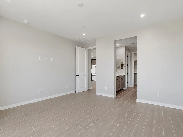 941 Cumberwood Ct — Photo 17
