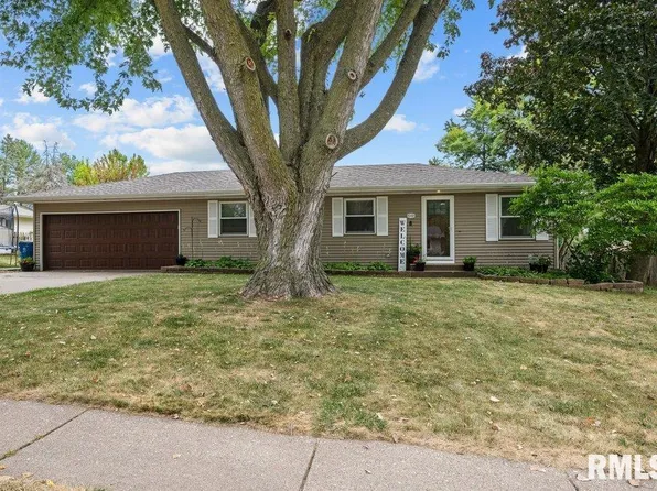648 Mississippi Ter, Le Claire, IA 52753