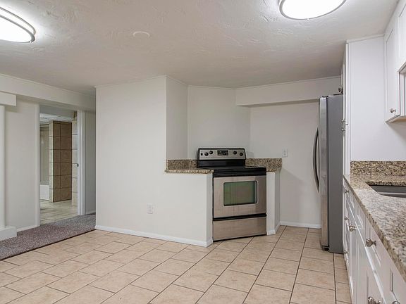 4th image of 1735 Sutton Ave APT 5
