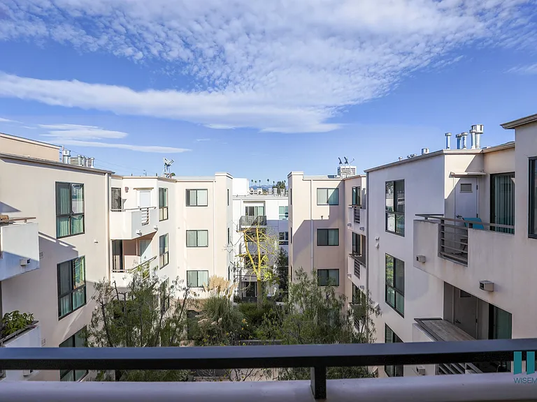 Courtyard with Skyline Views