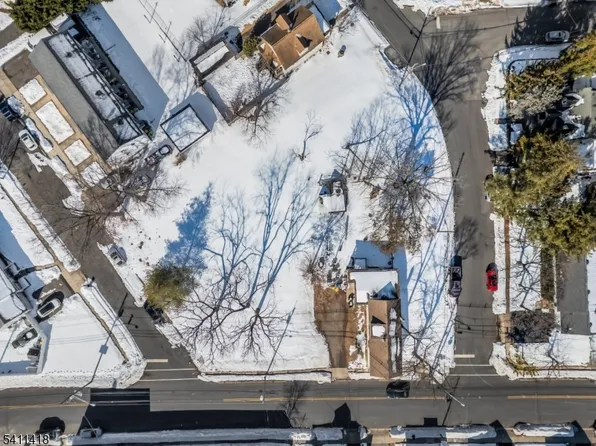 946 Kennedy Blvd, Manville Boro, NJ 08835