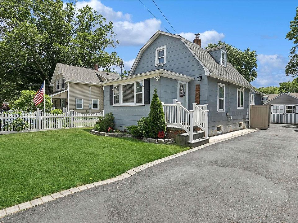 1st image of 1498 Williams Street