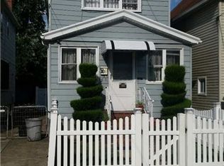 10131 130th St, South Richmond Hill, NY 11419