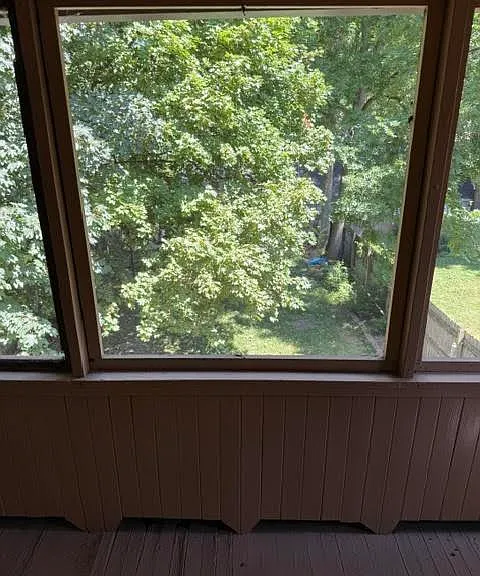 105 Florence Ave — Photo 20