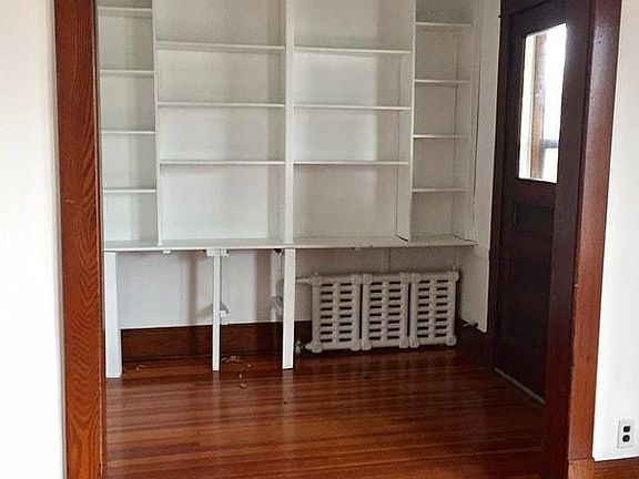 3rd image of 626 Myrtle Ave Unit 1