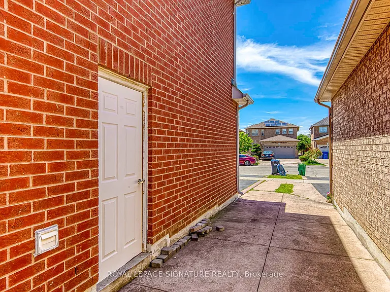 7197 Terragar Blvd #BASEMENT — Photo 2