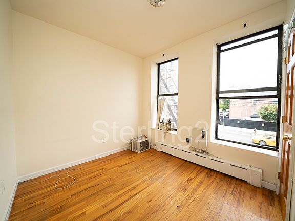 5th image of 14-52 28th Ave #2R