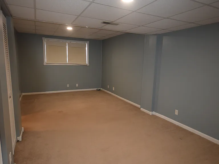 749 N Christy St — Photo 9
