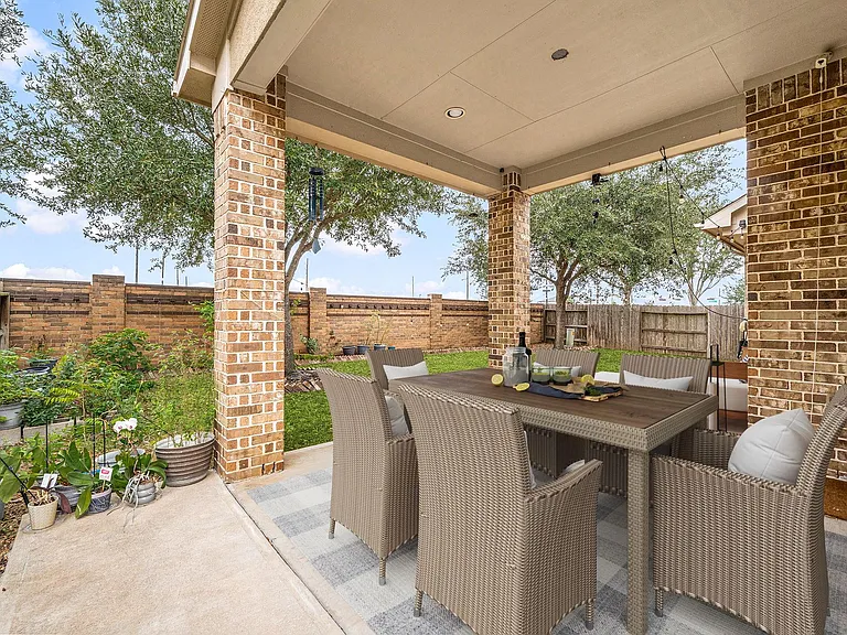 2714 Ember Pass Ln — Photo 2