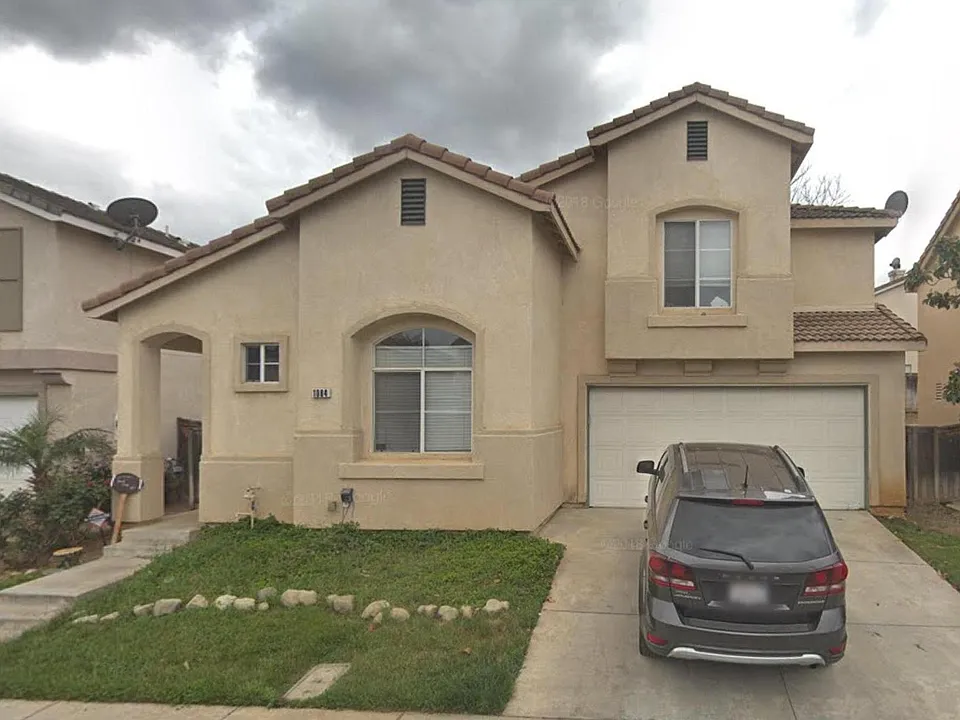 1084 Sunbeam Ln