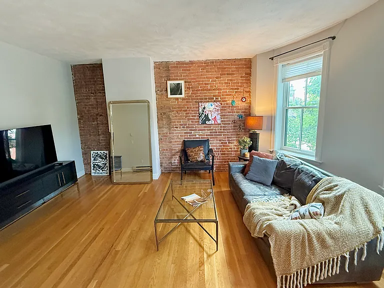 474 Massachusetts Ave #4 — Photo 2