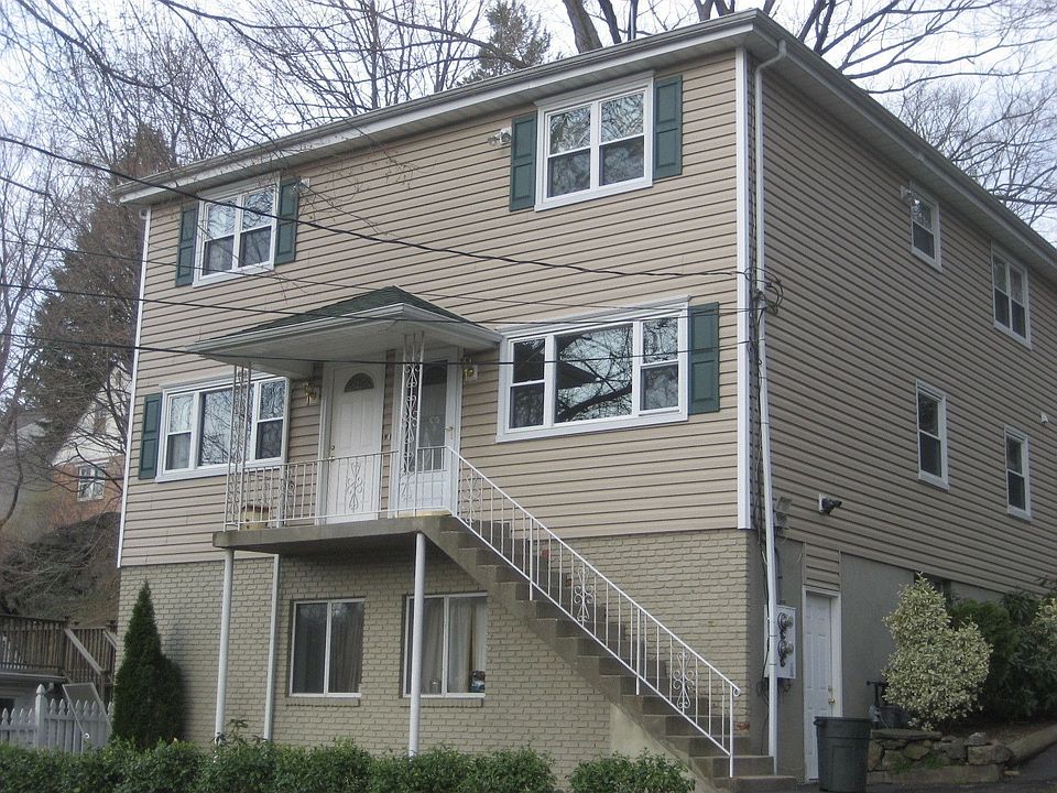 2nd image of 5 Green Ln
