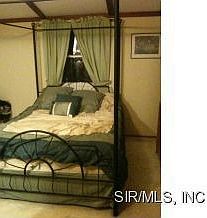 3rd image of 722 Montclaire Ave