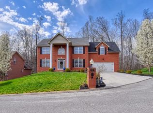 8339 Bay Garden Ln, Knoxville, TN 37938