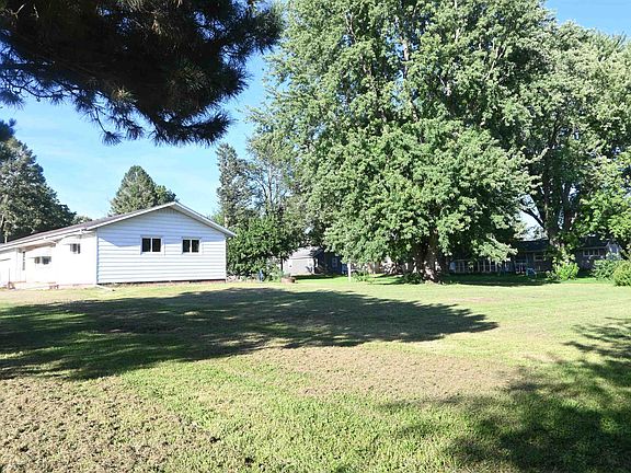 5th image of 101 Linden Ln