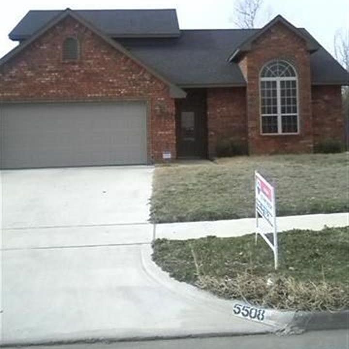 2nd image of 5508 NW Wilfred Dr