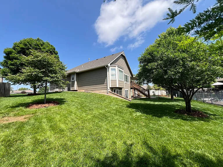 2213 E Myrtlewood Ct — Photo 67