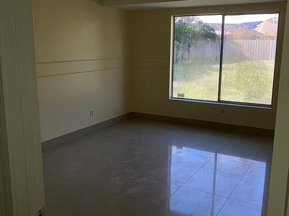 2nd image of 367 E Prima Vista Blvd